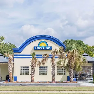 ** Hotel Days By Wyndham Virginia Town Center United States