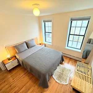 Gasthof The Waltham Private & Bathroom John F Kennedy Jfk Lga Airport Manhattan Penn Station Bullet-train 15 Min, New York